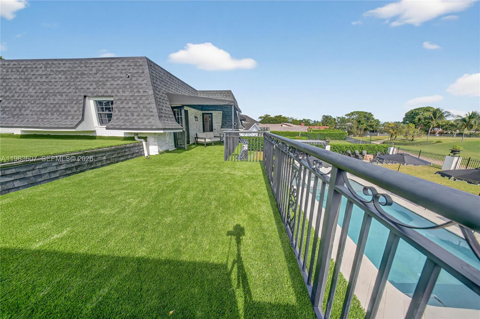 CORAL RIDGE COUNTRY CLUB - Residential