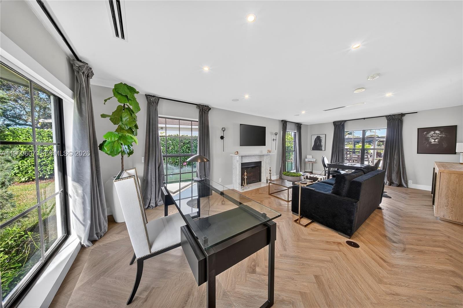 CORAL RIDGE COUNTRY CLUB - Residential