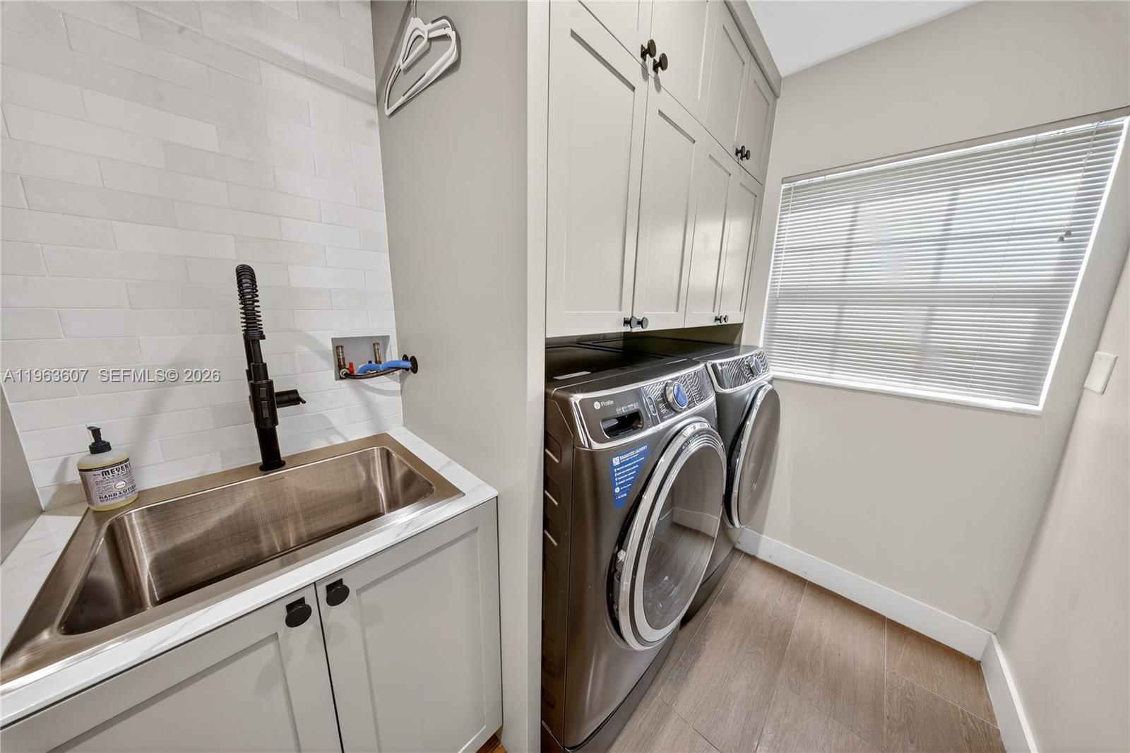 CORAL RIDGE COUNTRY CLUB - Residential