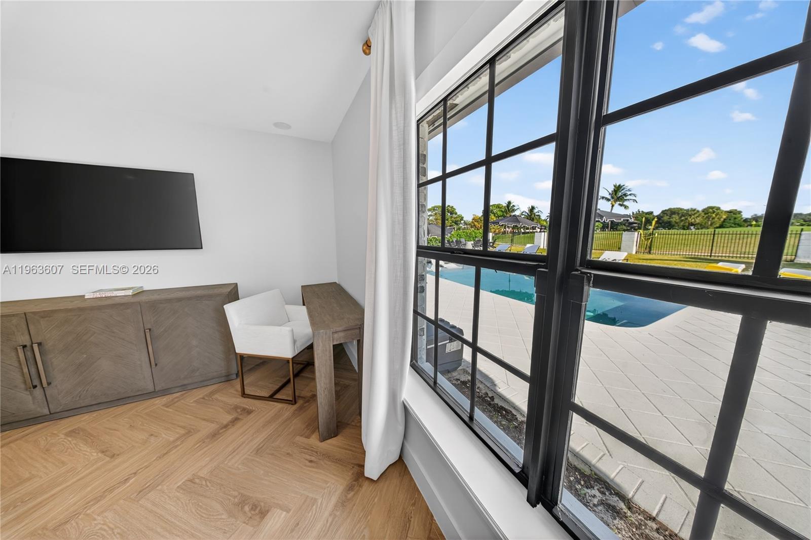 CORAL RIDGE COUNTRY CLUB - Residential