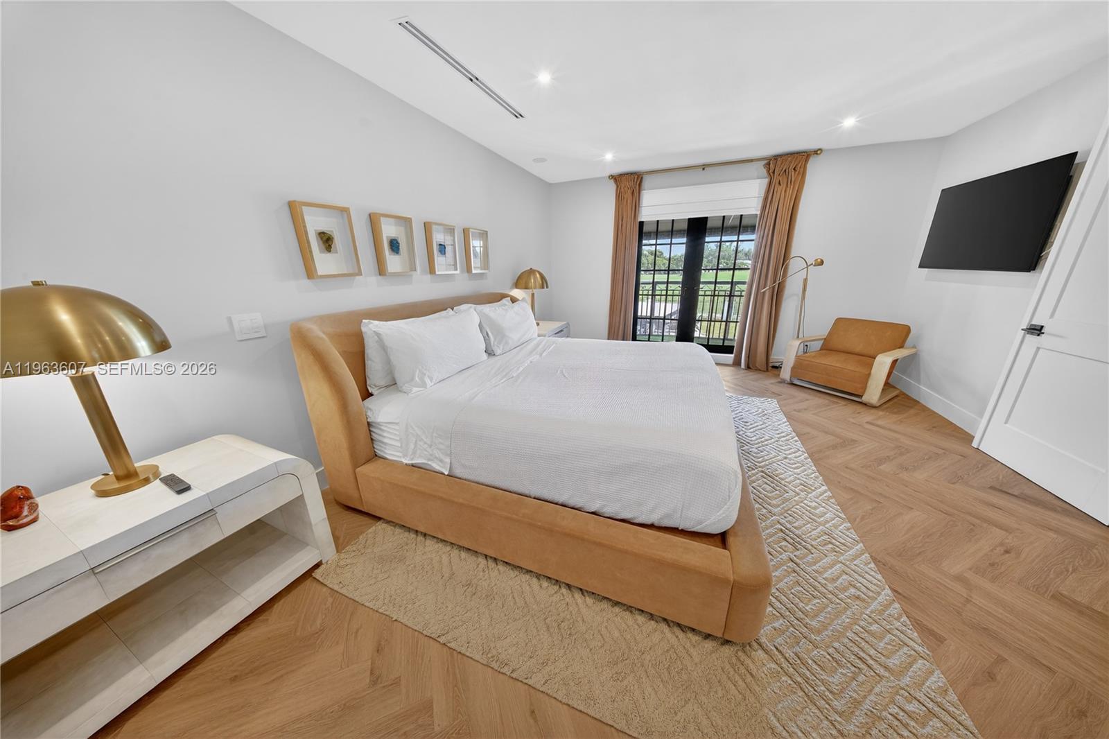 CORAL RIDGE COUNTRY CLUB - Residential