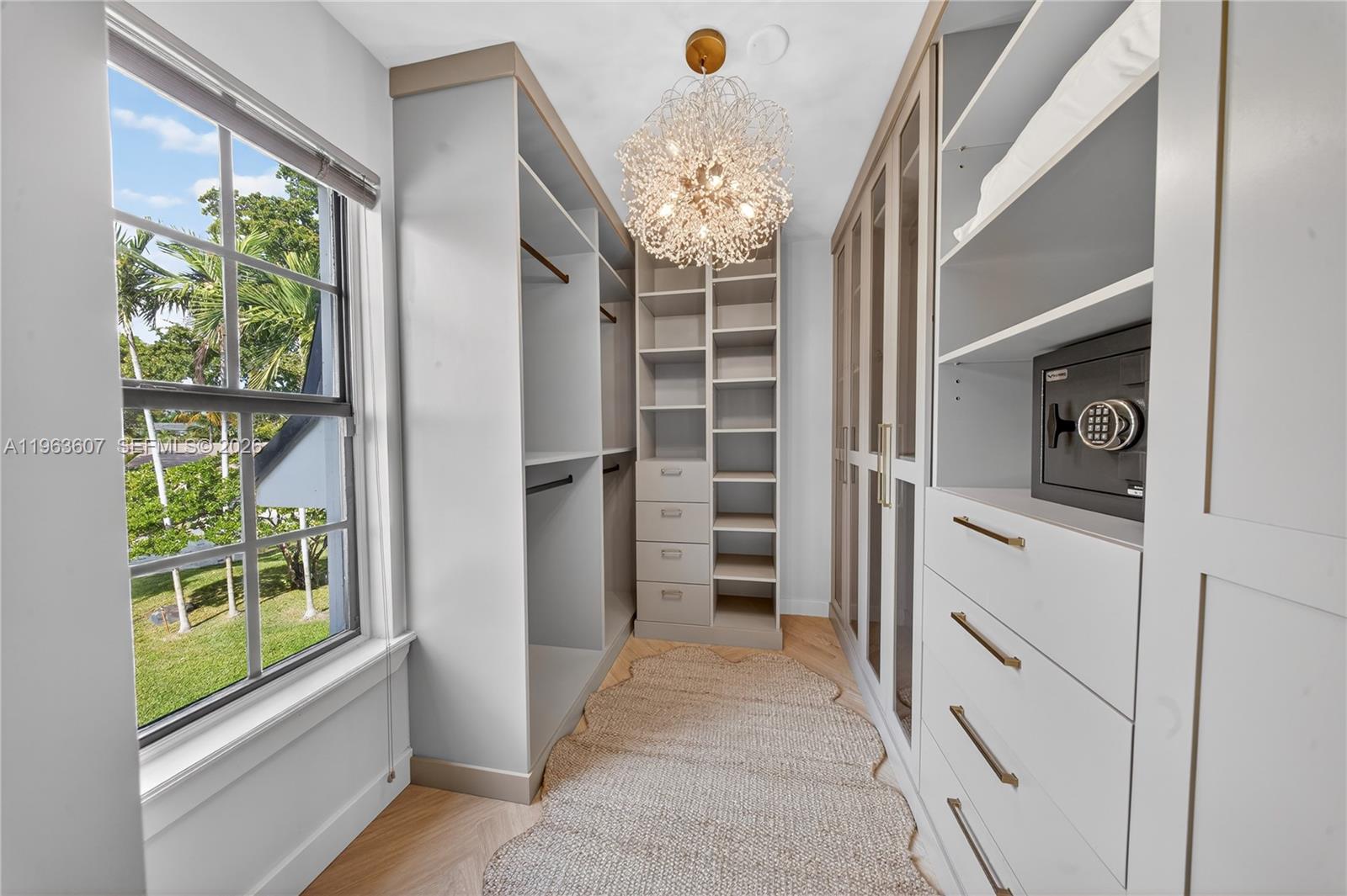 CORAL RIDGE COUNTRY CLUB - Residential