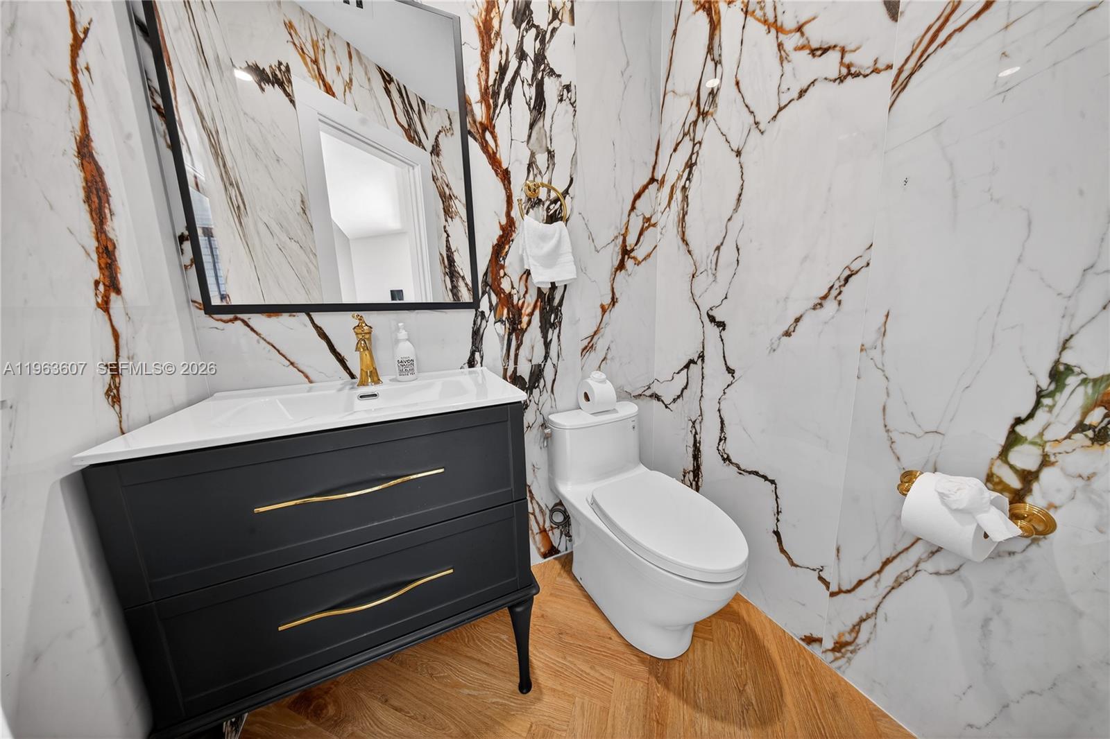 CORAL RIDGE COUNTRY CLUB - Residential