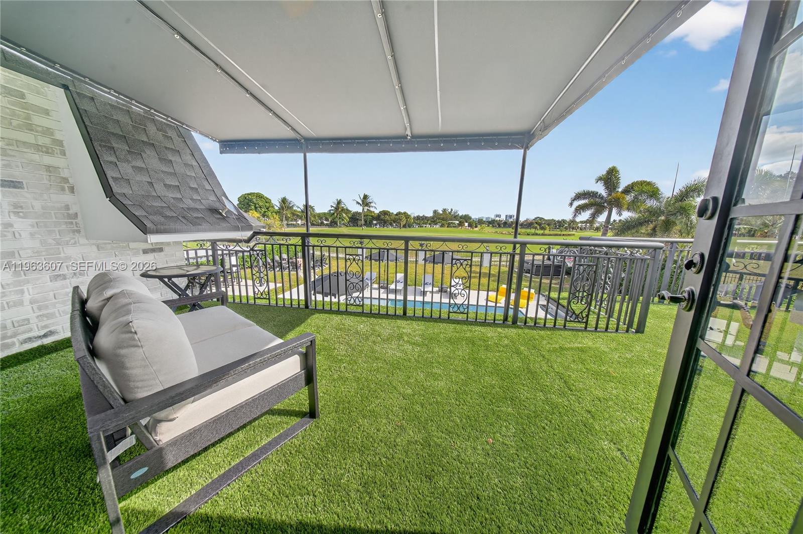 CORAL RIDGE COUNTRY CLUB - Residential