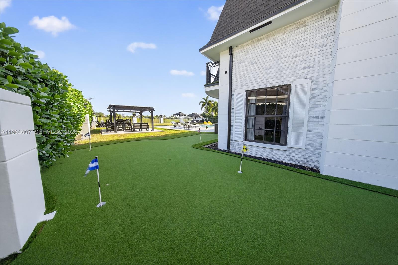 CORAL RIDGE COUNTRY CLUB - Residential