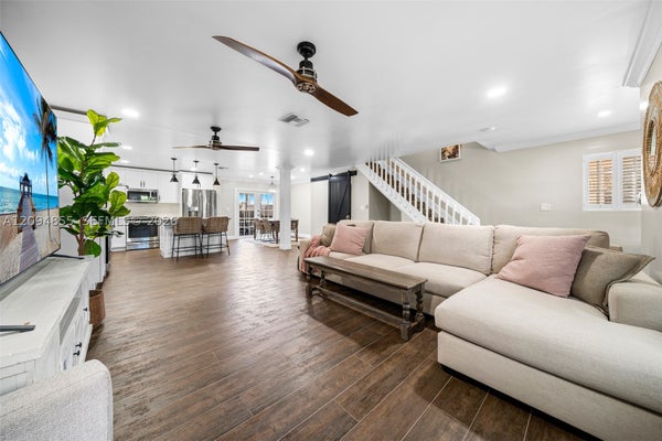 14501 SW 122ND PL, MIAMI, FL 33186 - Image d31df7396ee45e4eefa641564c22bc1d/4046288918