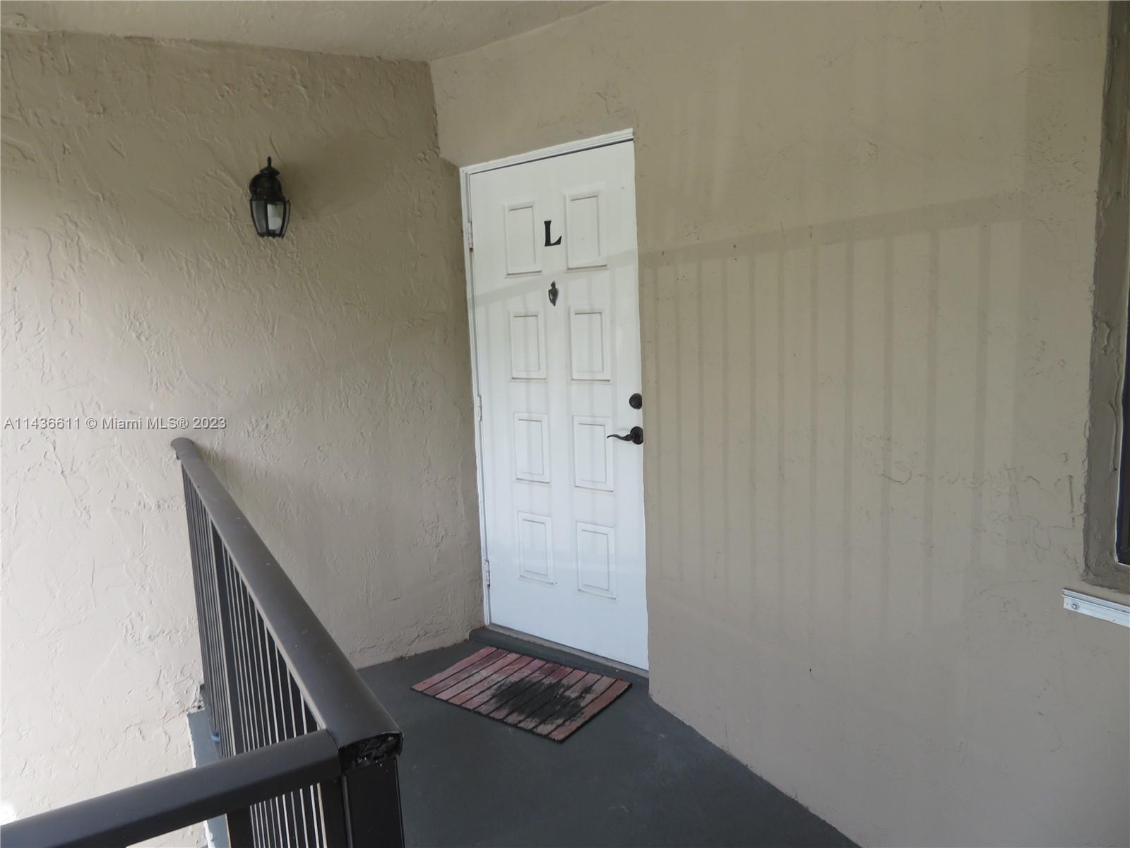 LAKESHORE CONDO #2 - Residential