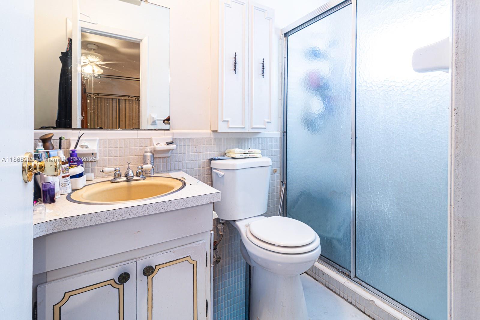 OAKLAND ESTATES 4TH SEC - Residential