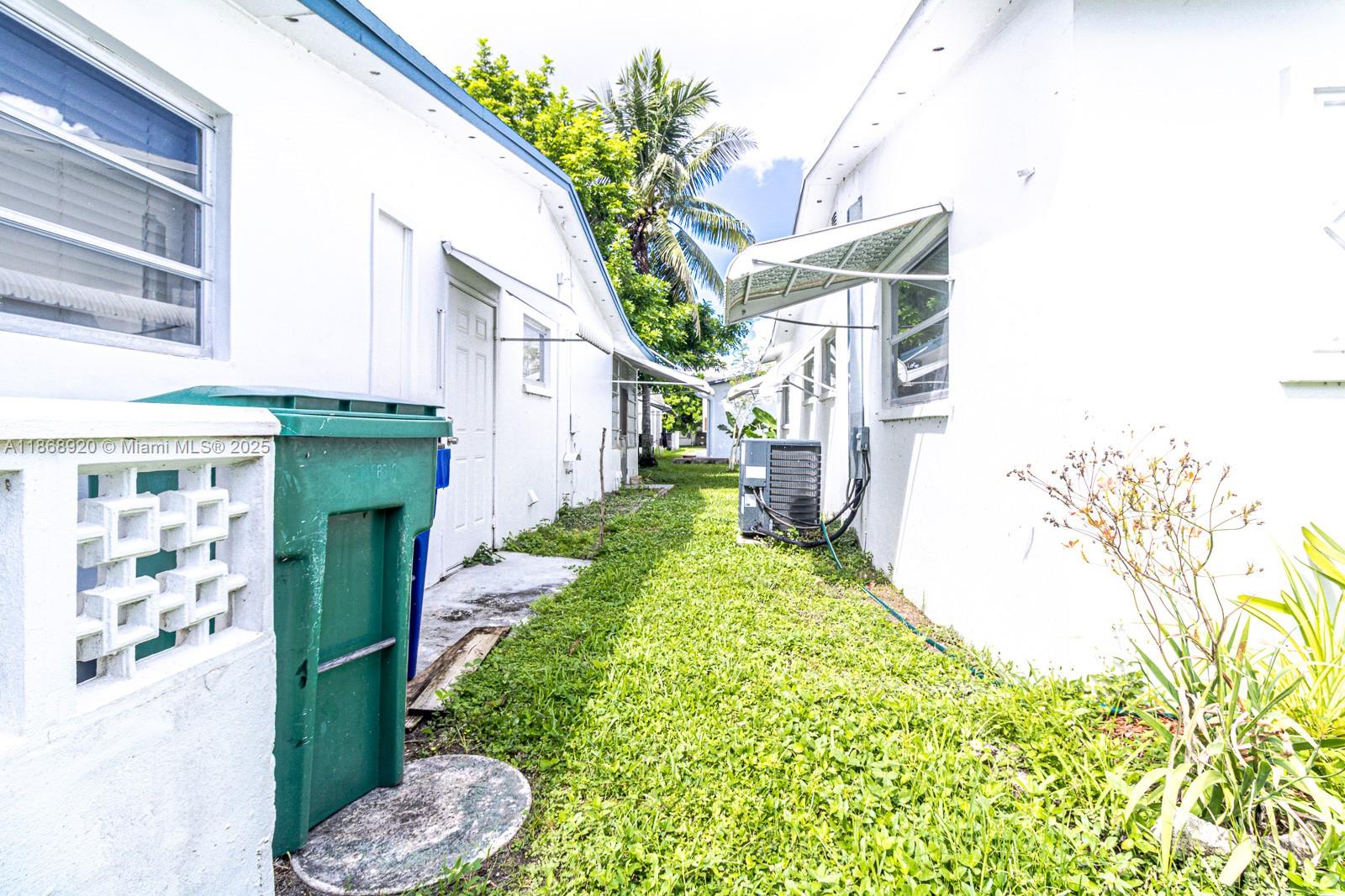 OAKLAND ESTATES 4TH SEC - Residential