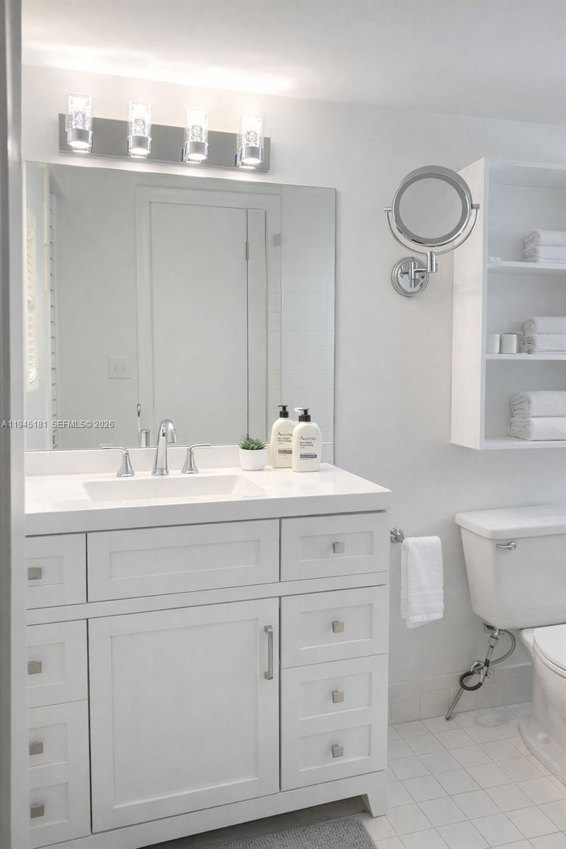 NEW HAMPTON AT CENTURY VI - Residential Lease