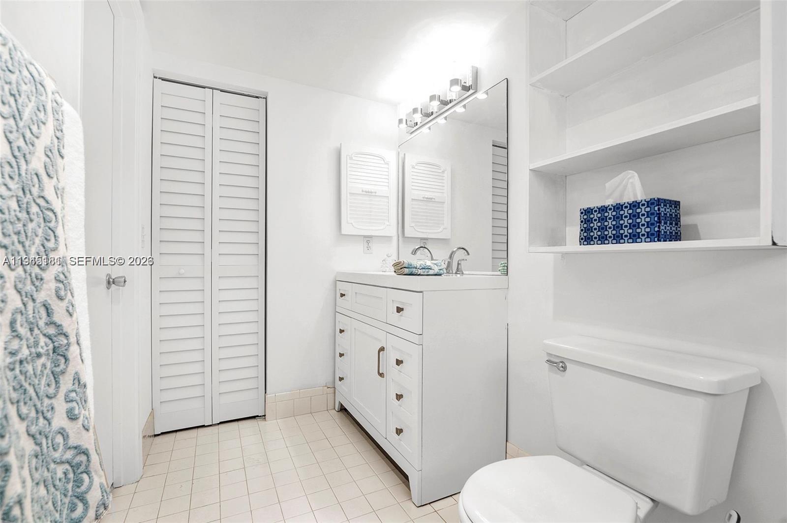 NEW HAMPTON AT CENTURY VI - Residential Lease