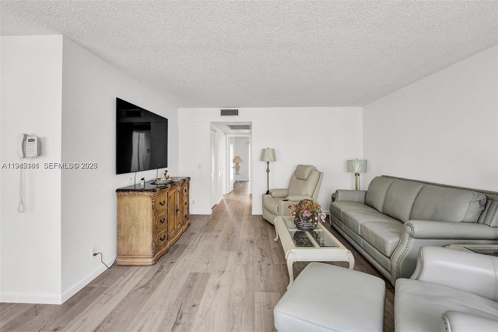 NEW HAMPTON AT CENTURY VI - Residential Lease