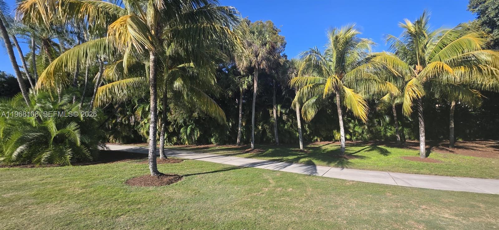 PATIO HOMES OF DORAL PINE - Residential