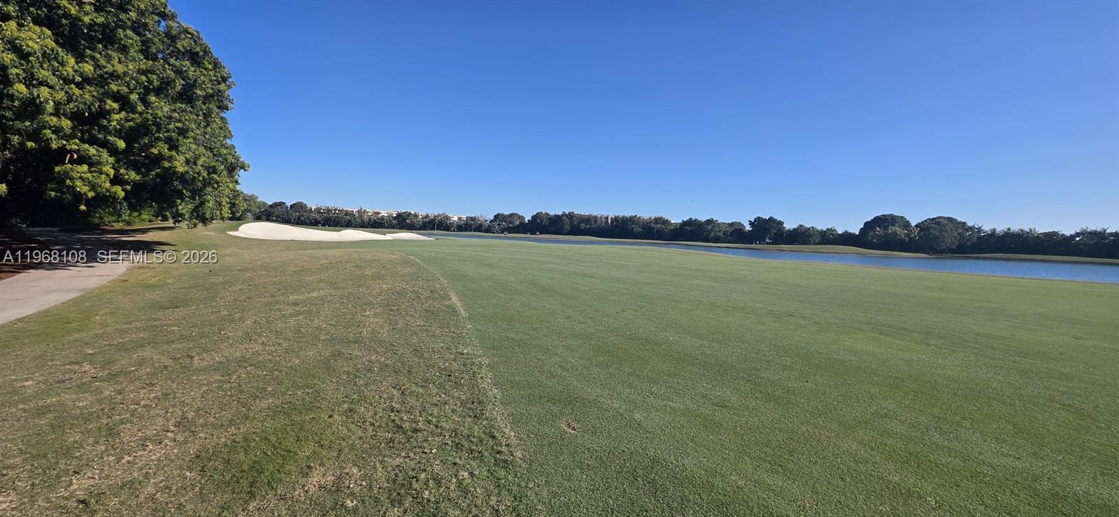 PATIO HOMES OF DORAL PINE - Residential