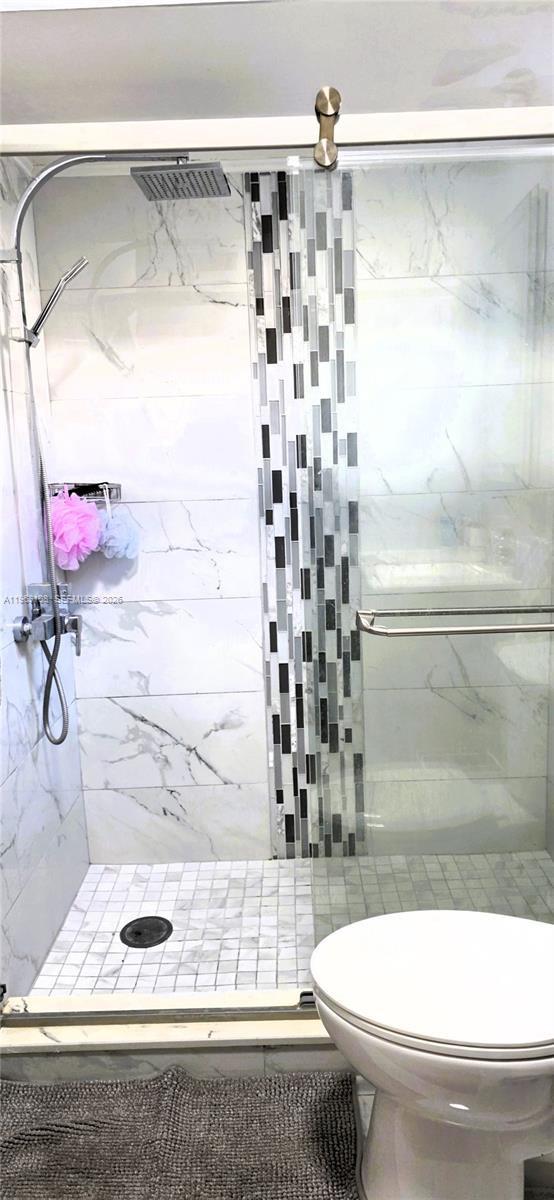 PATIO HOMES OF DORAL PINE - Residential