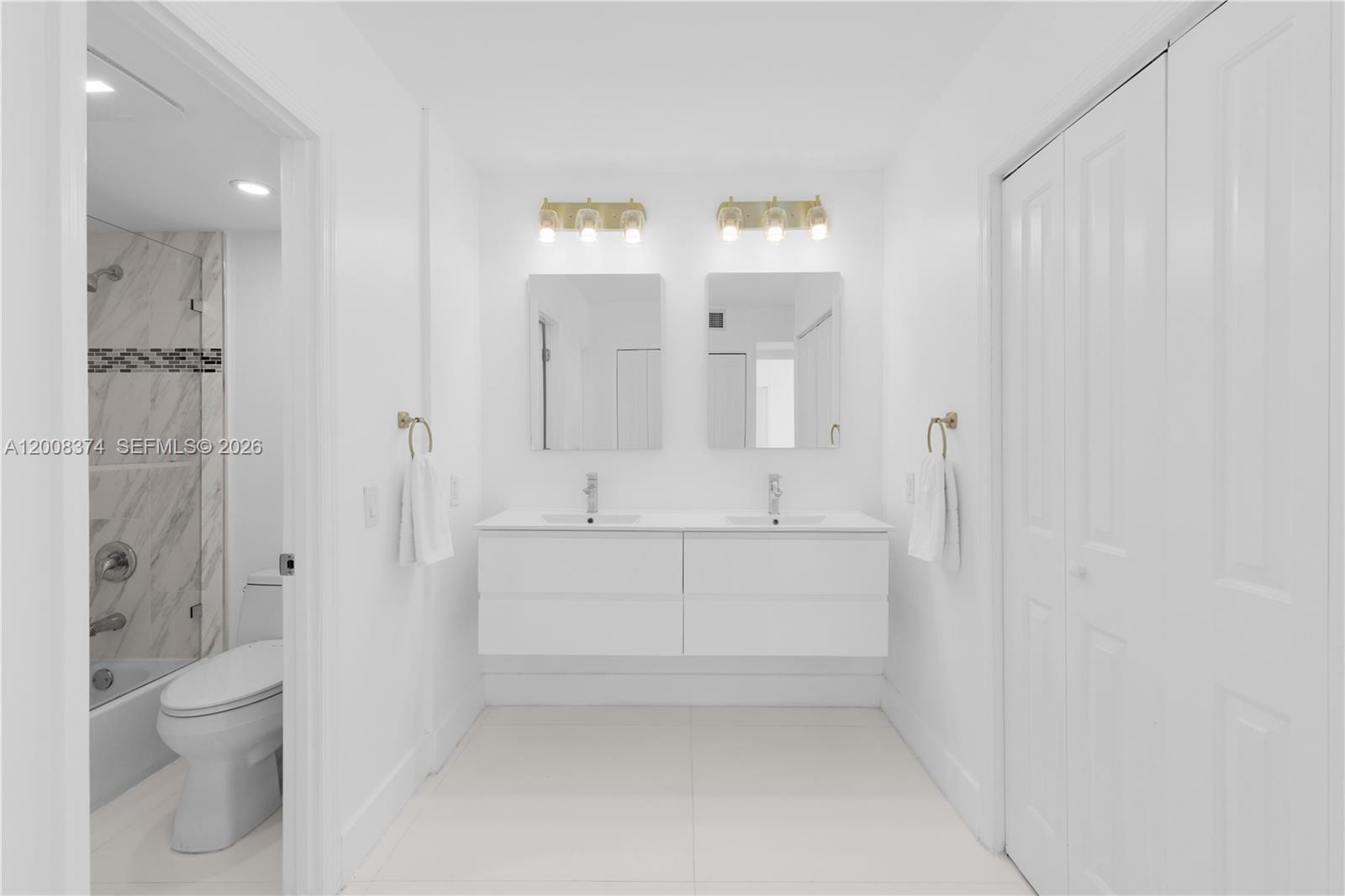 FLAMENCO CONDO TOWER I - Residential