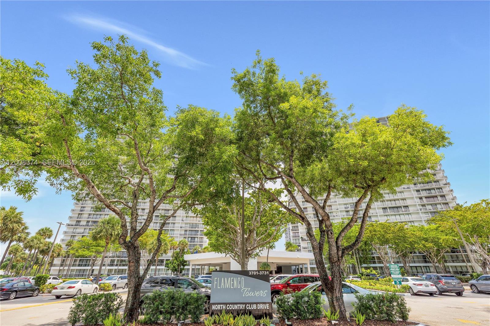 FLAMENCO CONDO TOWER I - Residential