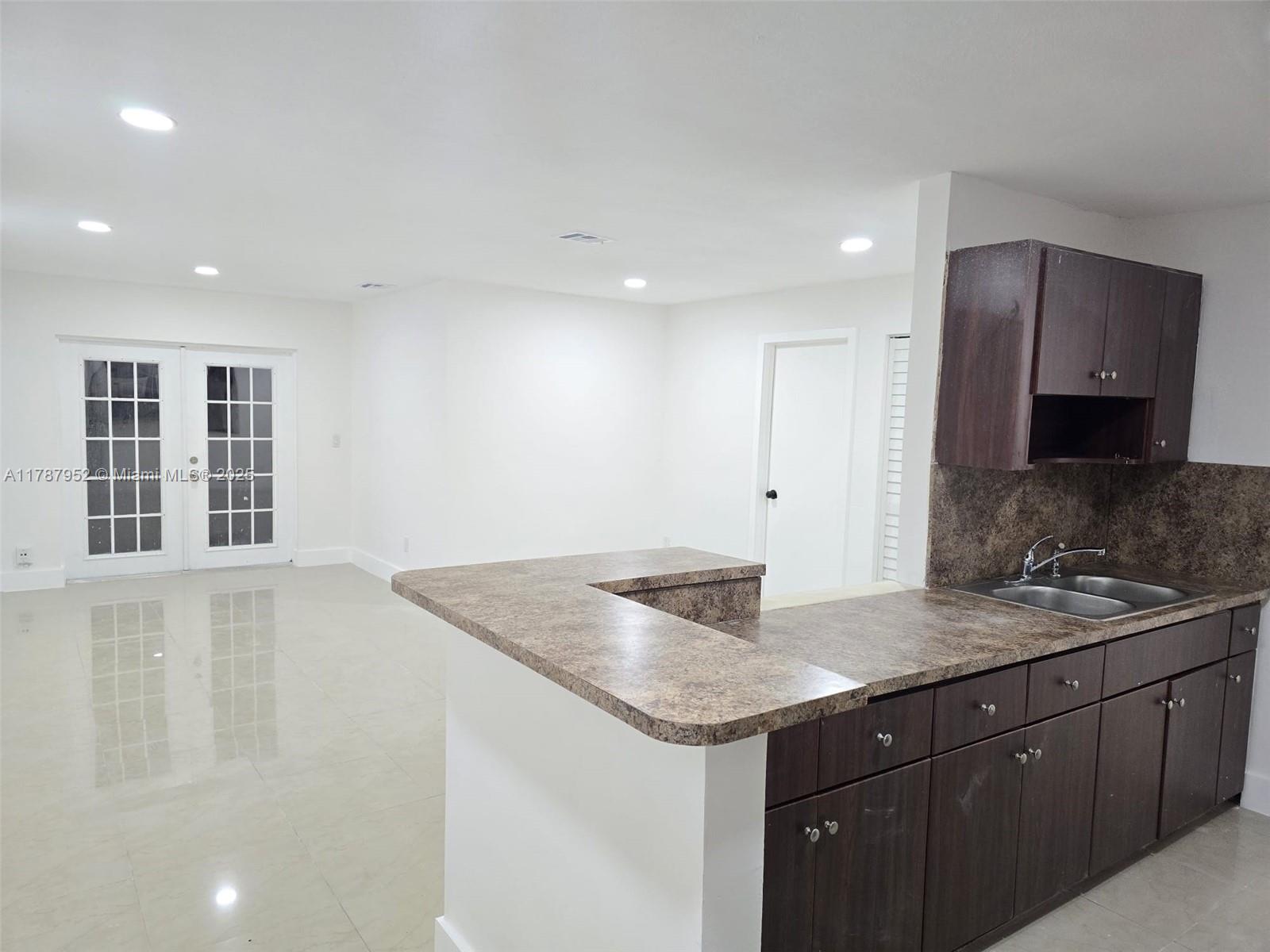 Property for Sale at 3947 Nw 207th St Rd, Miami Gardens, Broward County, Florida - Bedrooms: 3 
Bathrooms: 1  - $365,000
