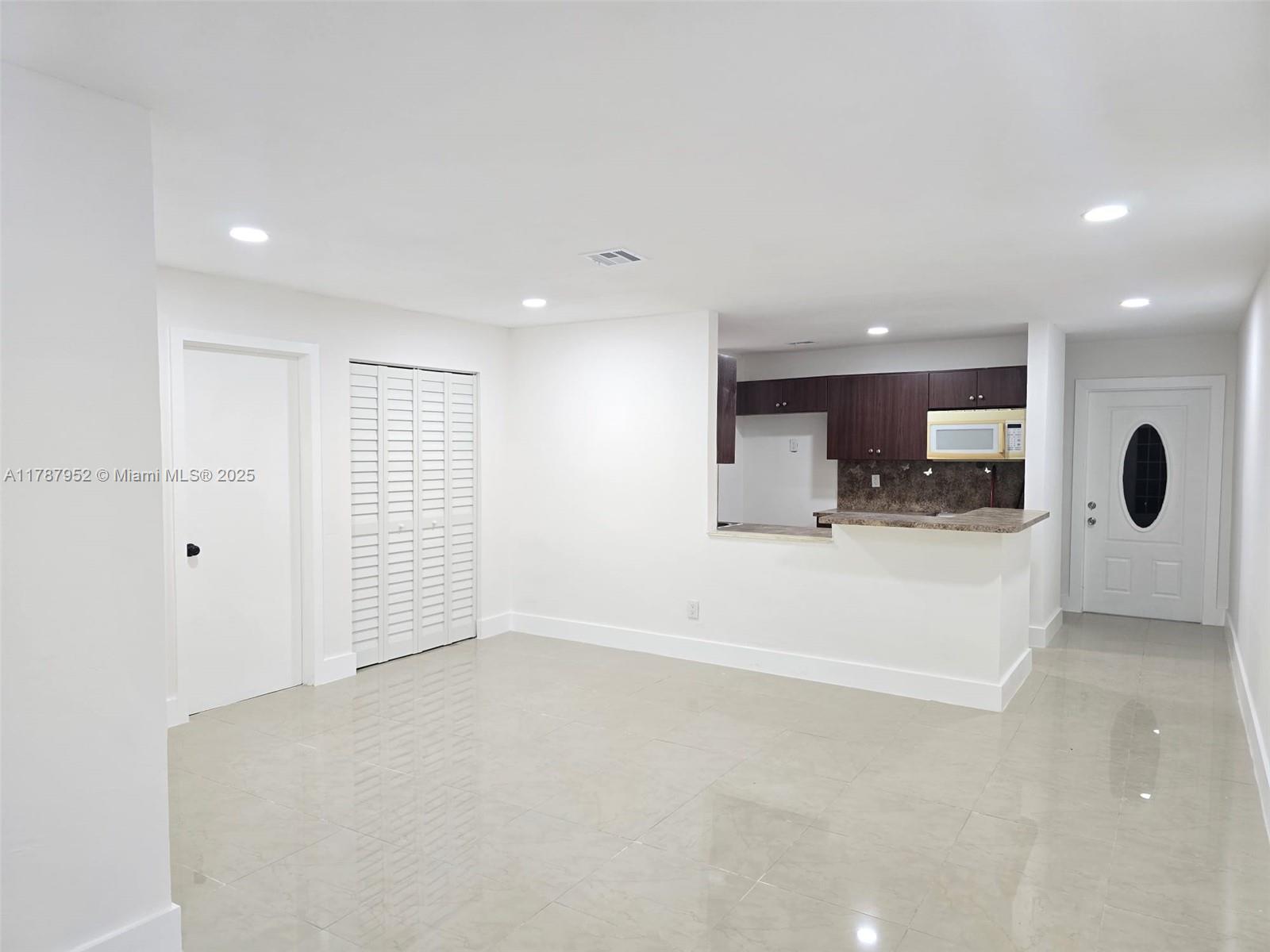 3947 NW 207th St Rd