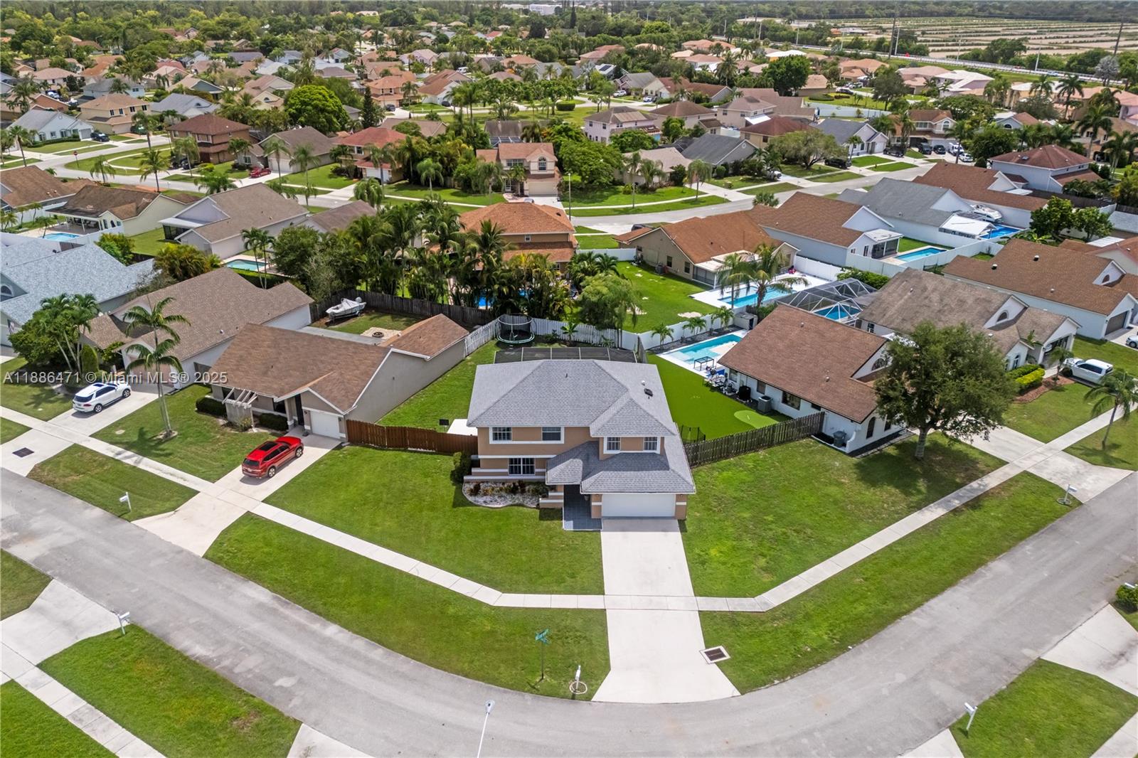 BAY WINDS 4 - Residential