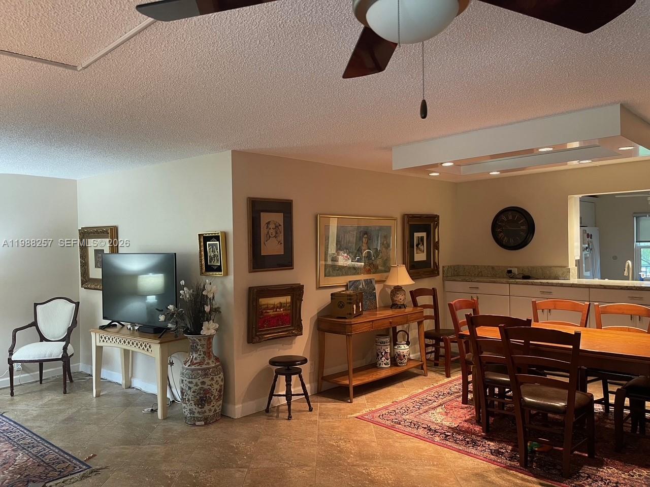 HOLLYBROOK GOLF AND - Residential