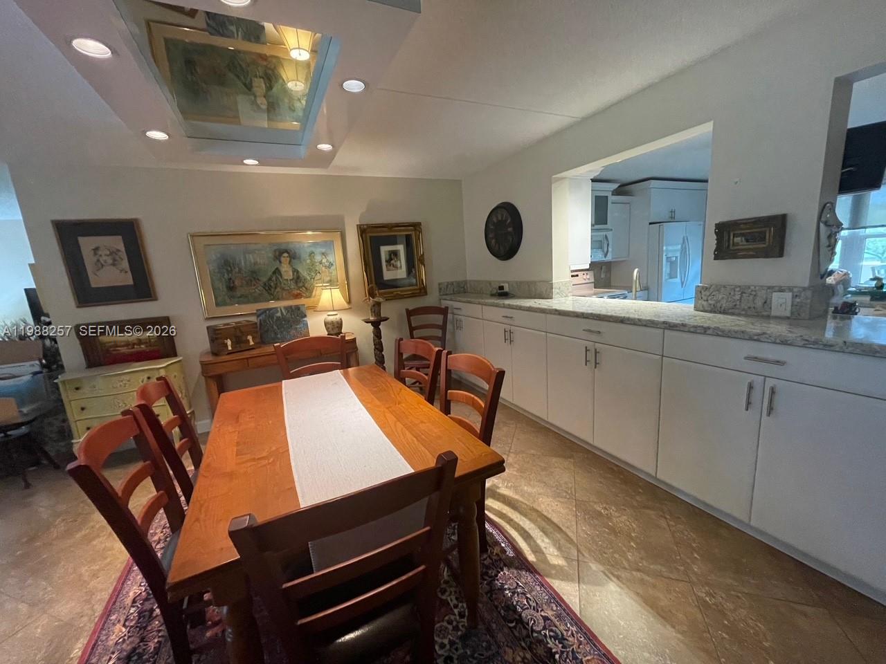 HOLLYBROOK GOLF AND - Residential