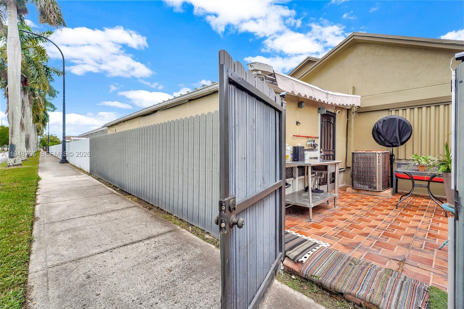 AMERICAN HOMES 1ST ADDN - Residential