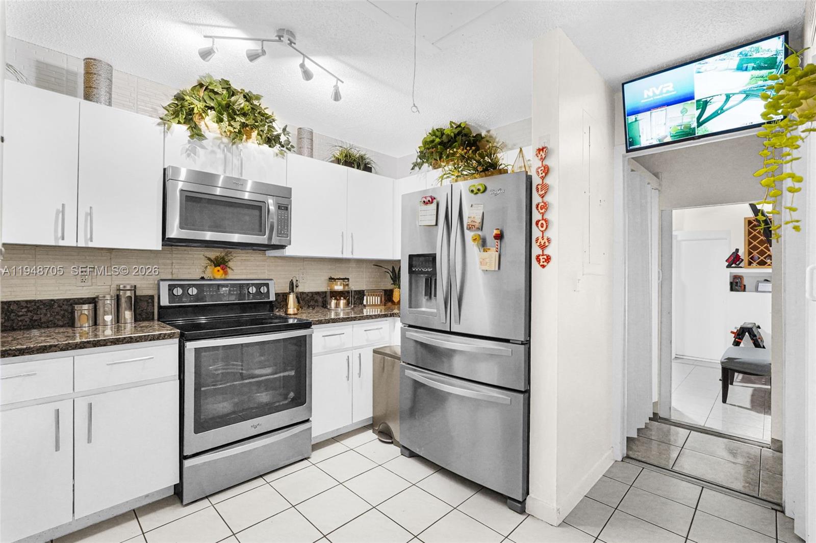 AMERICAN HOMES 1ST ADDN - Residential