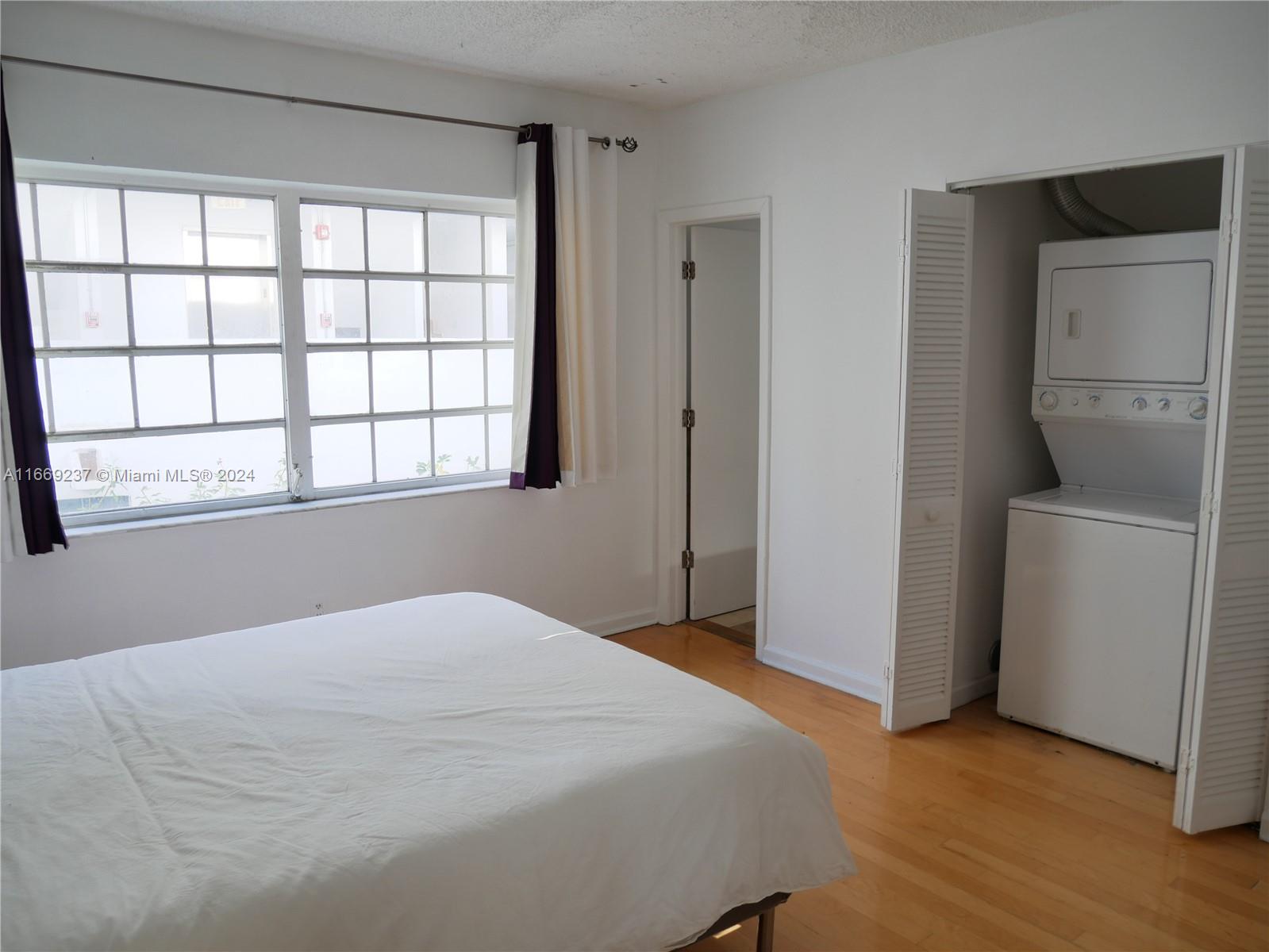 Property for Sale at 631 Euclid Ave 7, Miami Beach, Miami-Dade County, Florida - Bedrooms: 1 
Bathrooms: 1  - $280,000