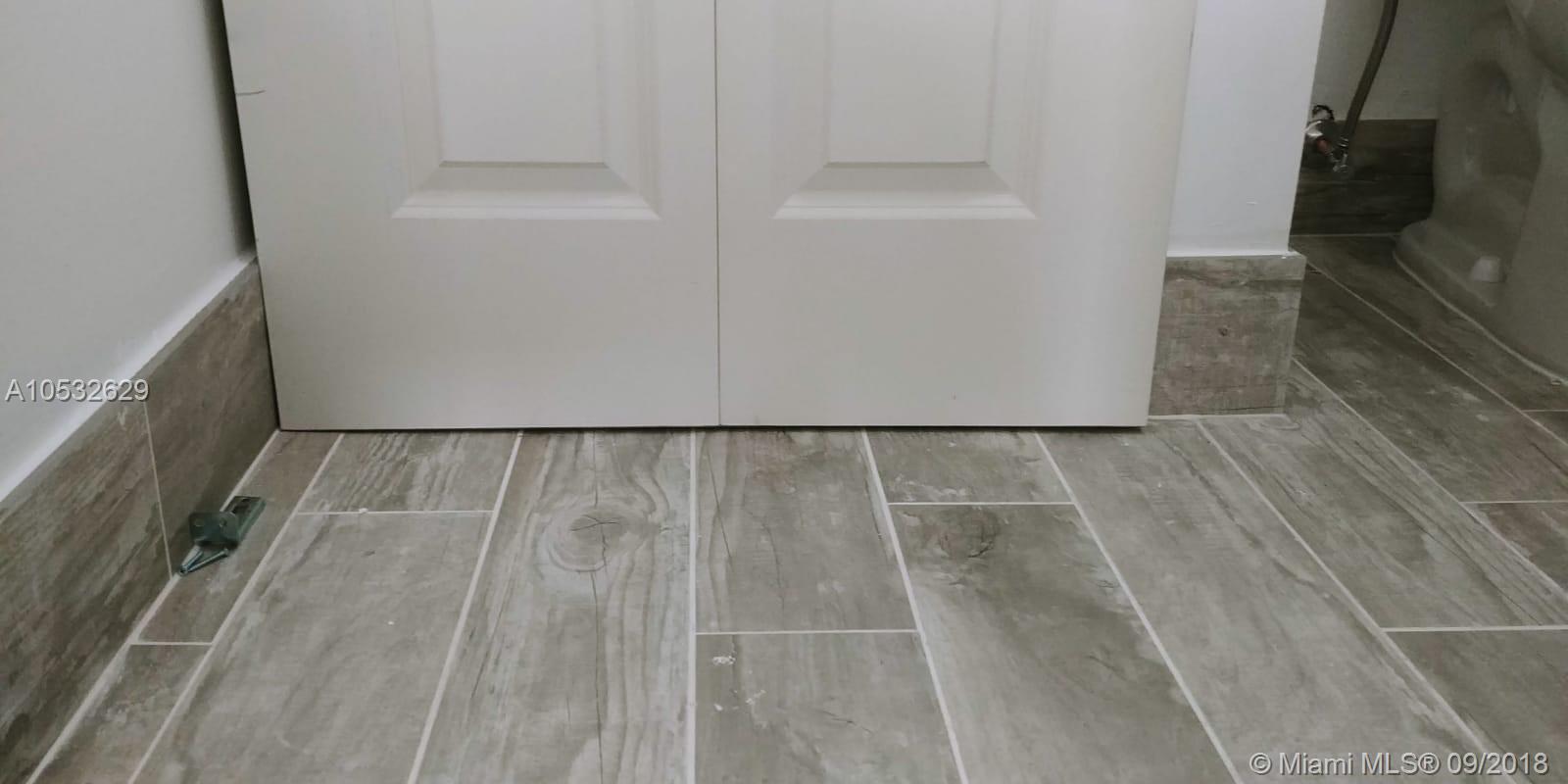 LE CLUB AT OLD CUTLER CON - Residential Lease