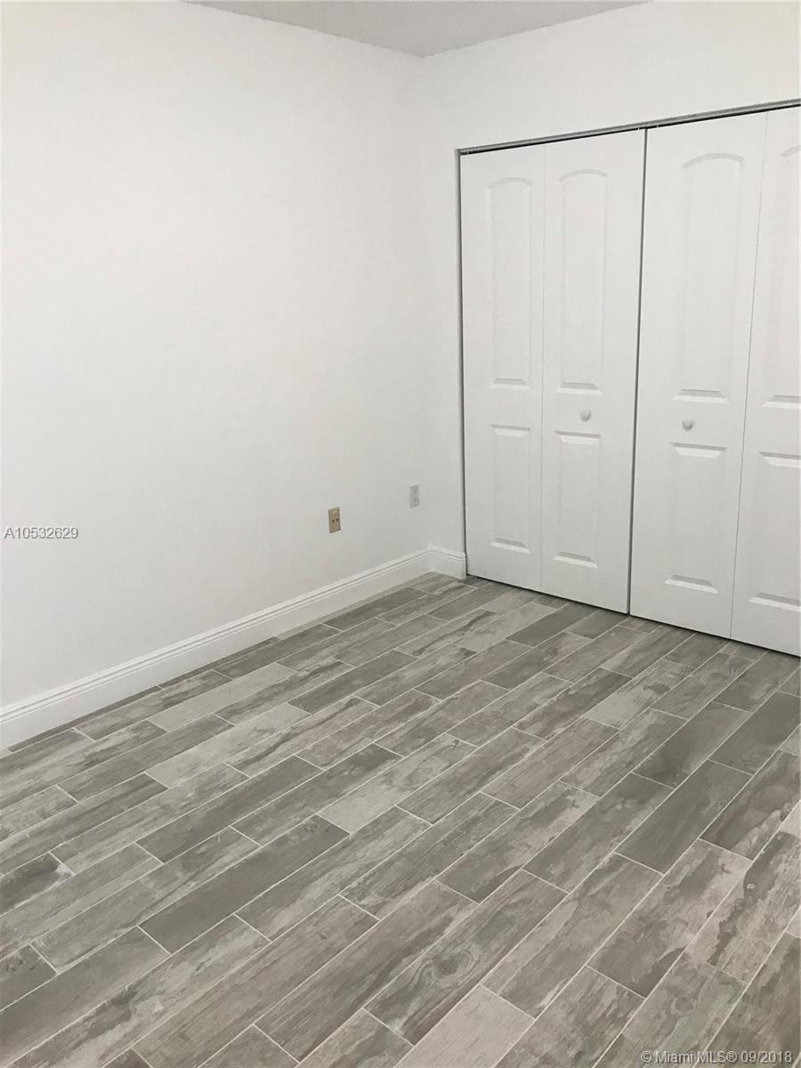 LE CLUB AT OLD CUTLER CON - Residential Lease