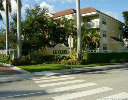 LE CLUB AT OLD CUTLER CON - Residential Lease