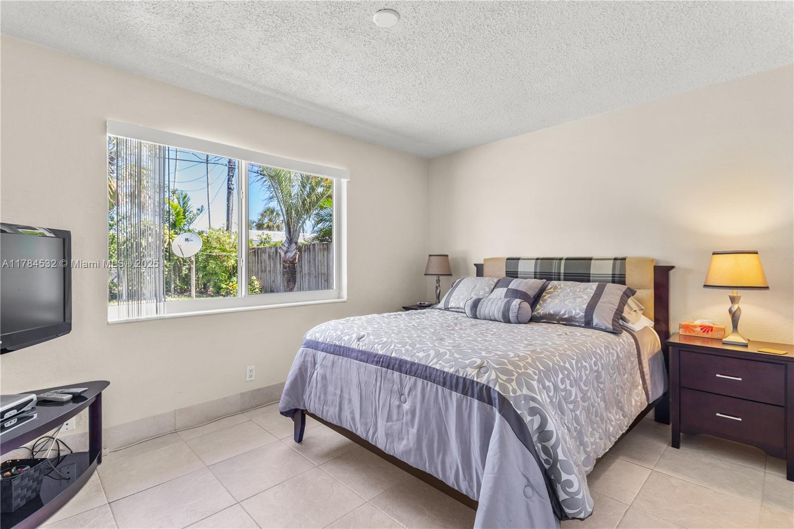 FLORESTA ESTATES - Residential