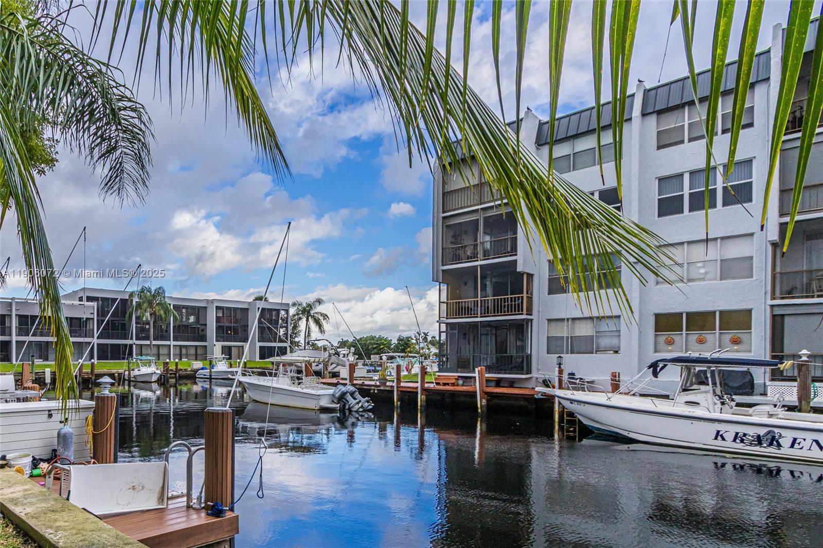 ISLAND CLUB ONE CONDO - Residential