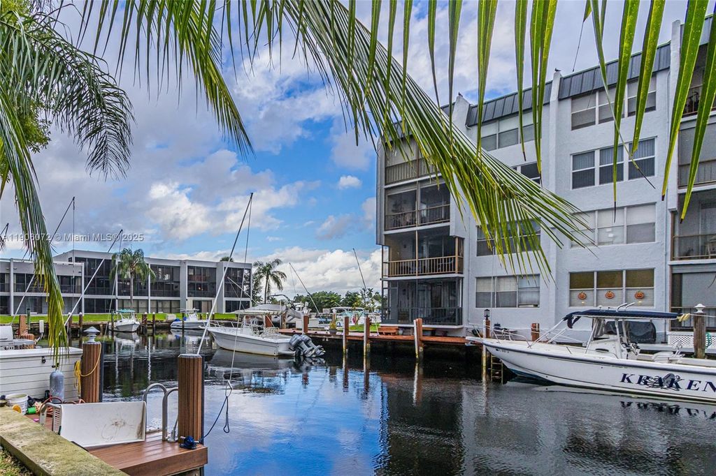 Photo of 777 S Federal Hwy #203H, Pompano Beach, FL 33062 (MLS # A11906072)