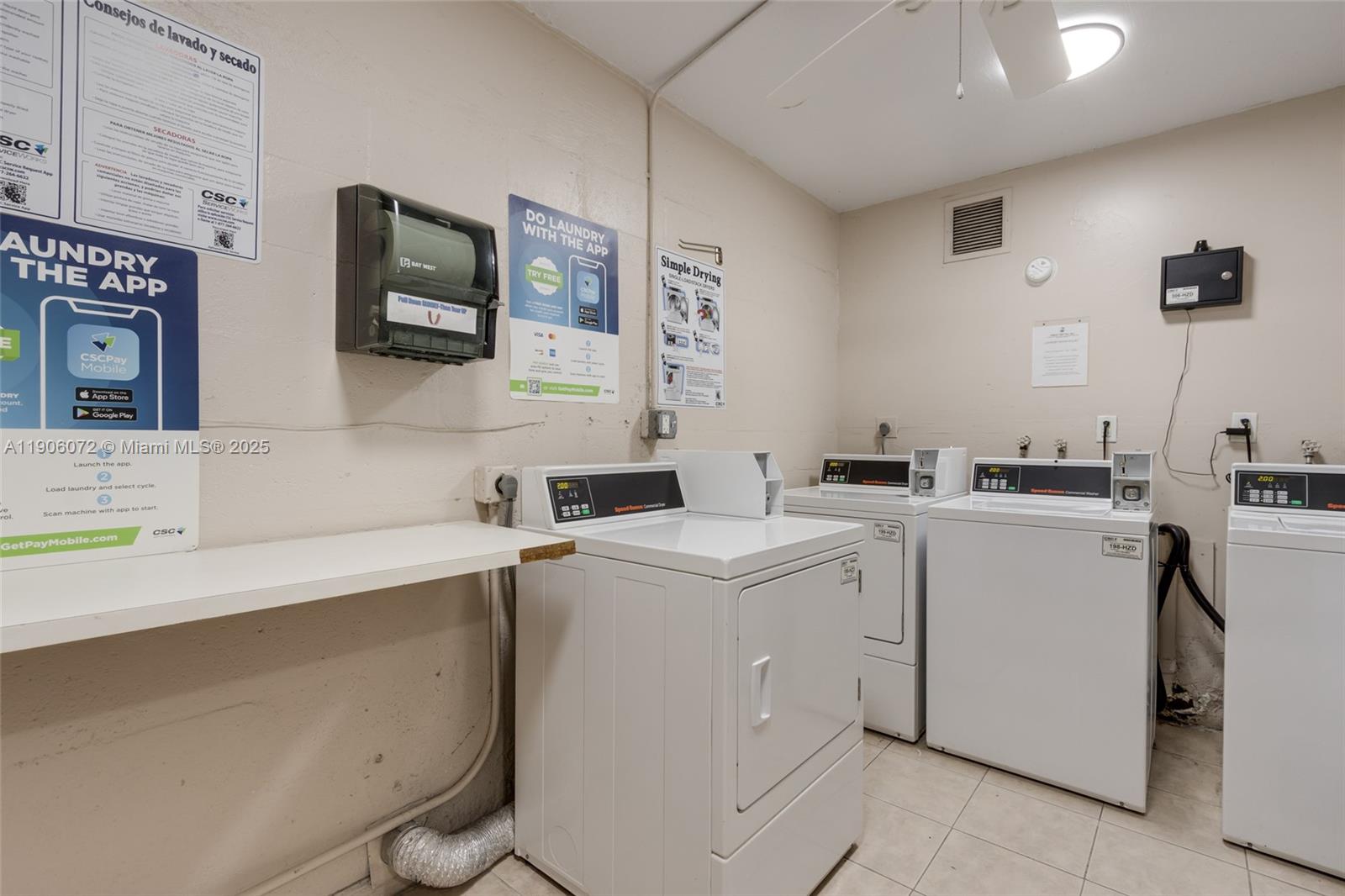 ISLAND CLUB ONE CONDO - Residential