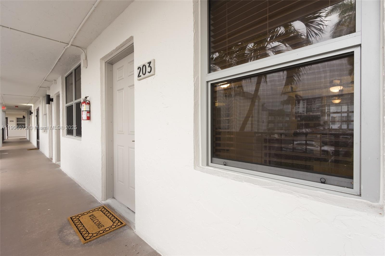 ISLAND CLUB ONE CONDO - Residential