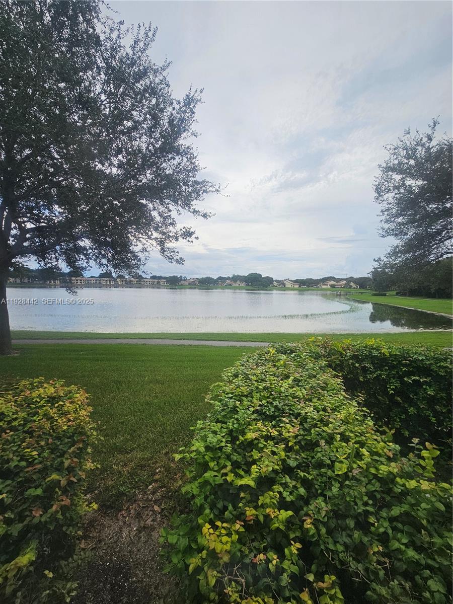 LAKE WINDWOOD CONDO - Residential Lease