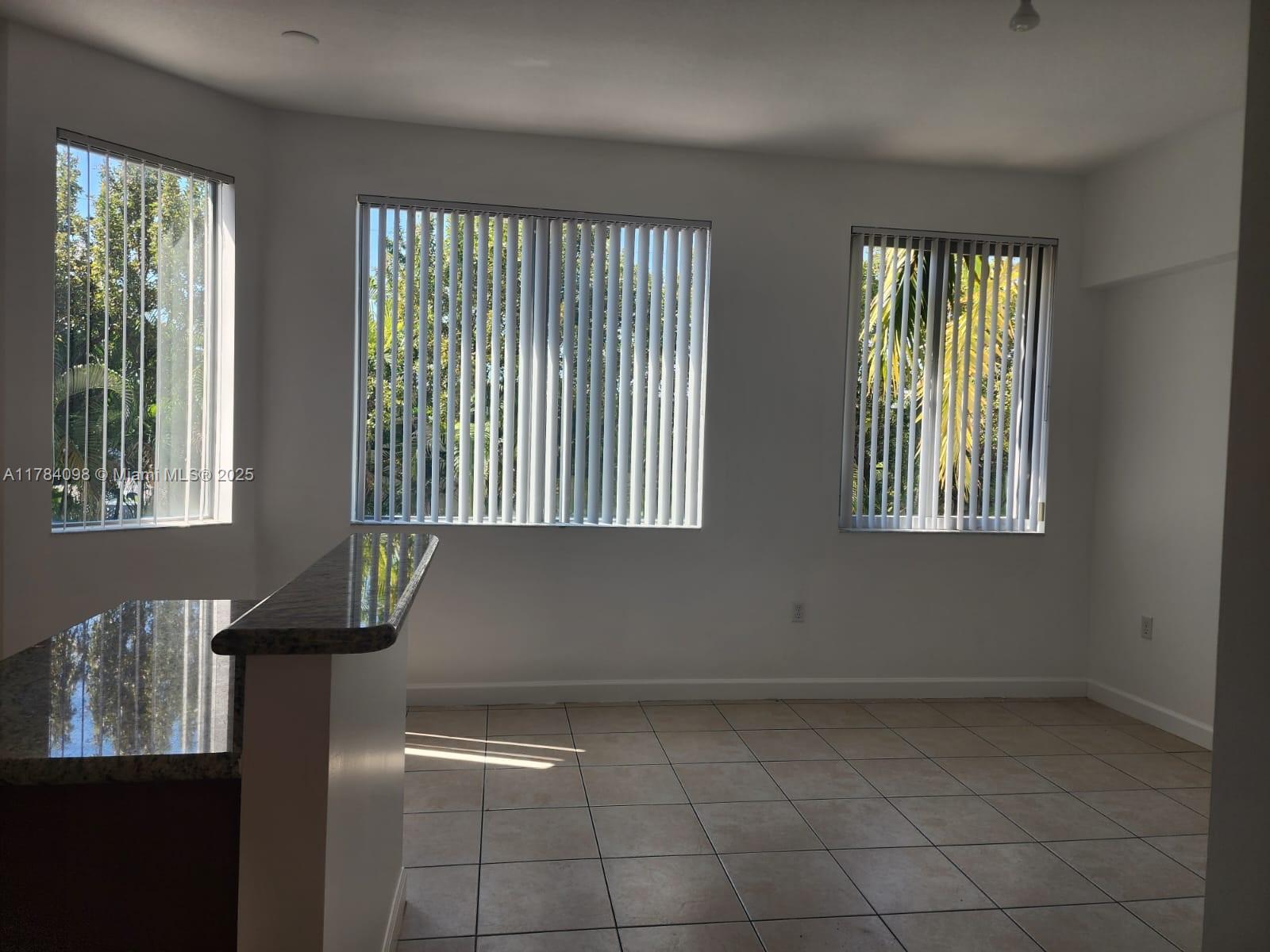 2138 Van Buren St 604