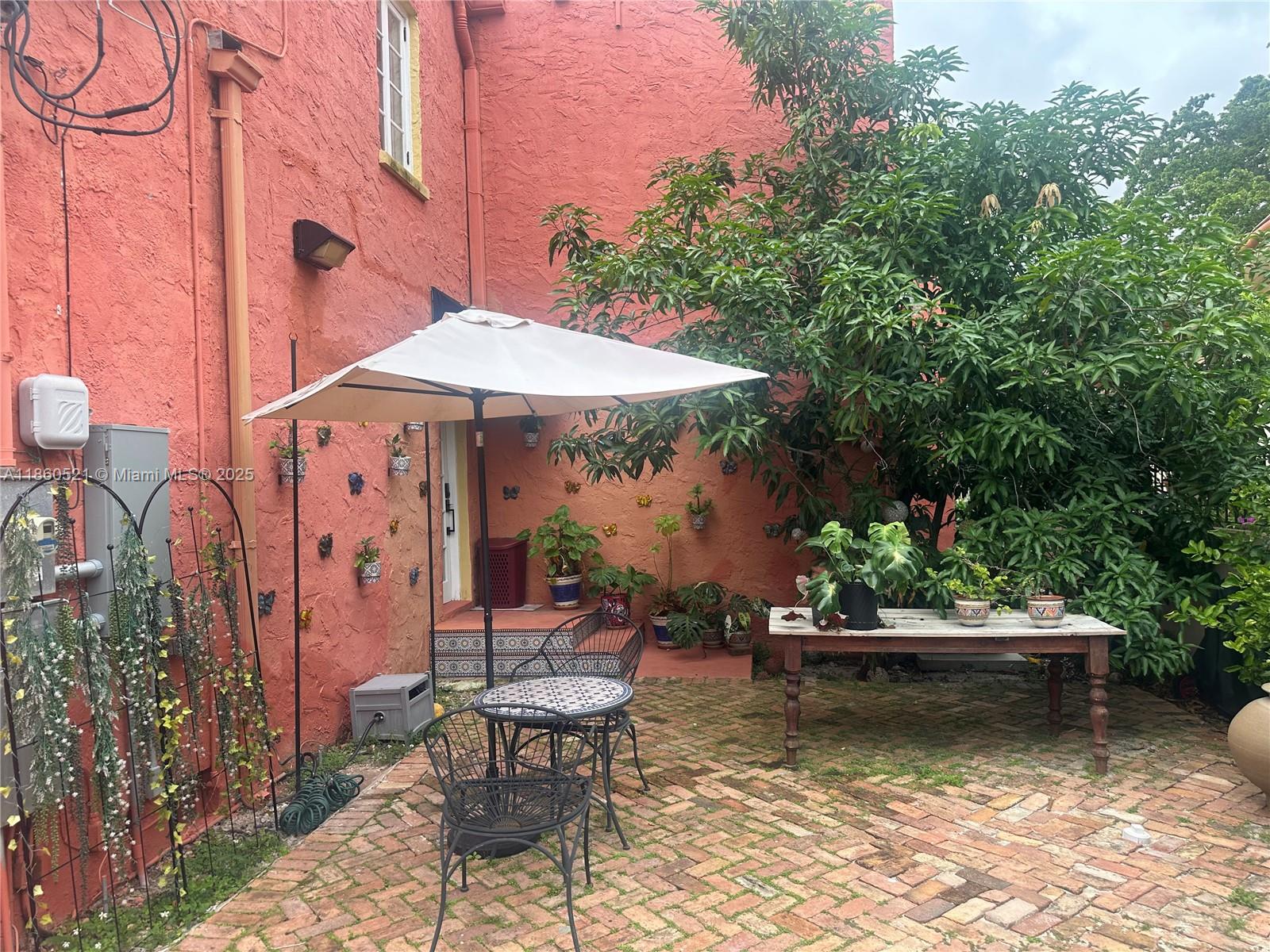 CORAL GABLES GRANADA SEC - Residential Lease