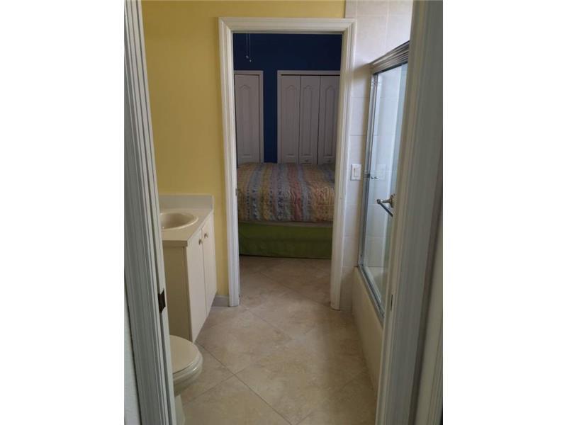 ISLANDS AT DORAL - Residential