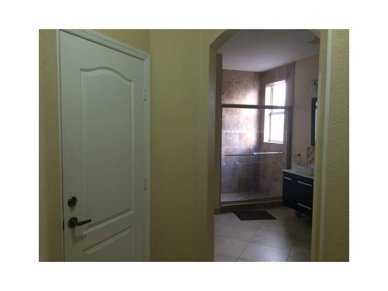 ISLANDS AT DORAL - Residential