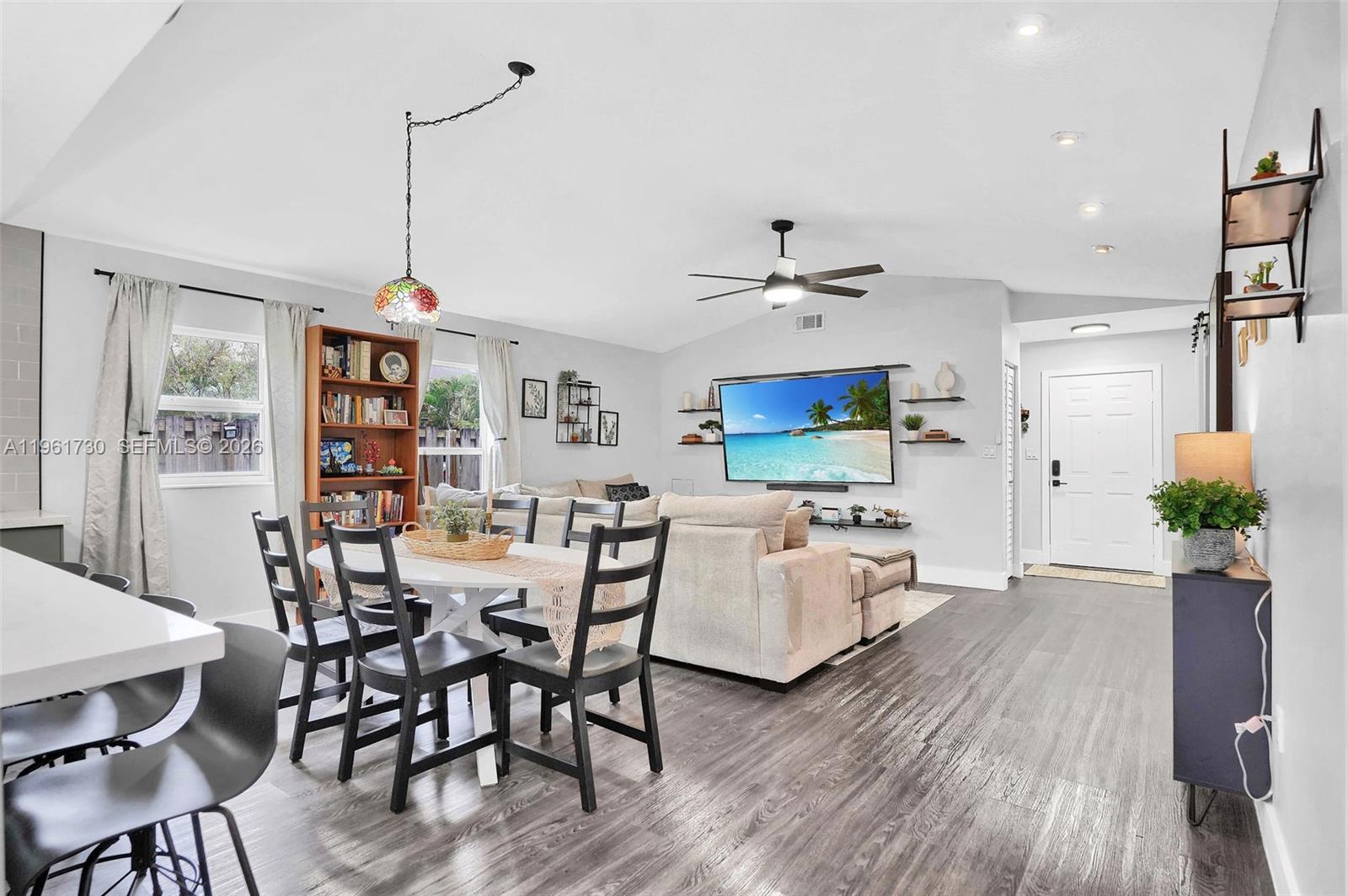 ORANGE TREE VILLAS - Residential