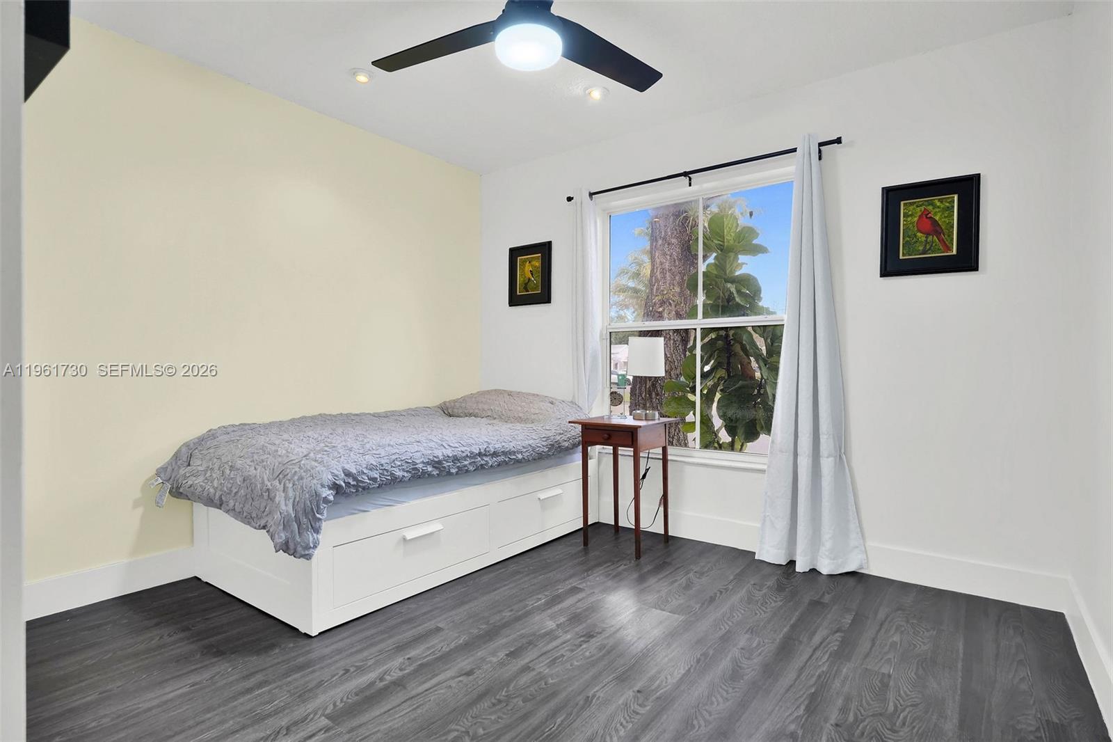 ORANGE TREE VILLAS - Residential