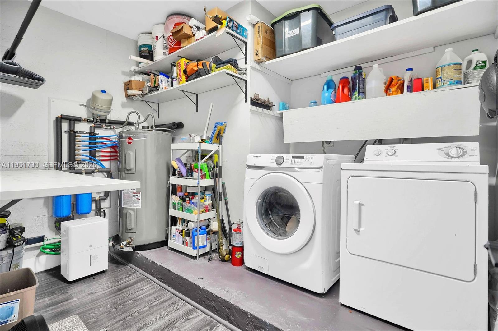 ORANGE TREE VILLAS - Residential