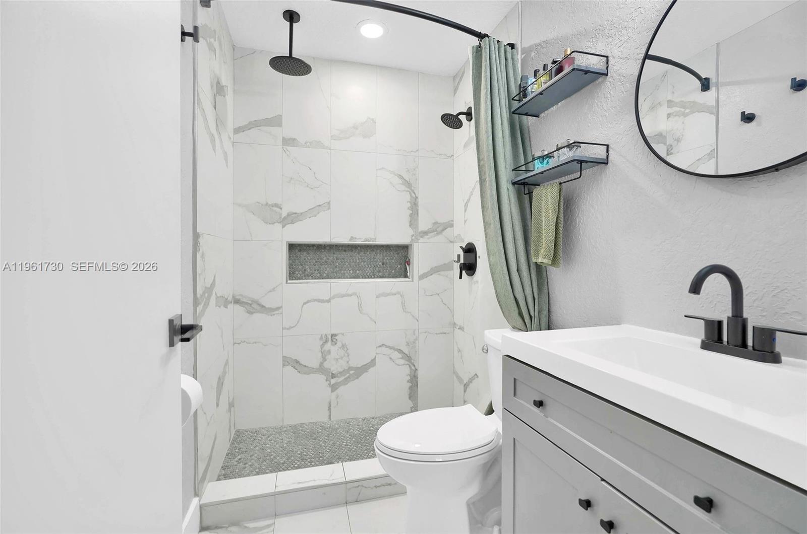 ORANGE TREE VILLAS - Residential