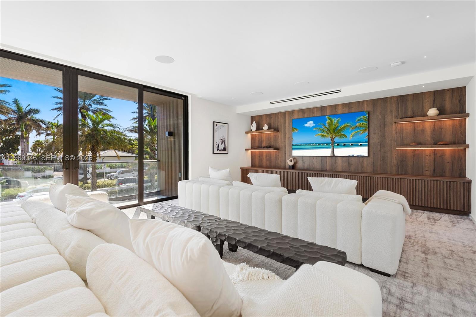 GOLDEN BEACH SEC C - Residential