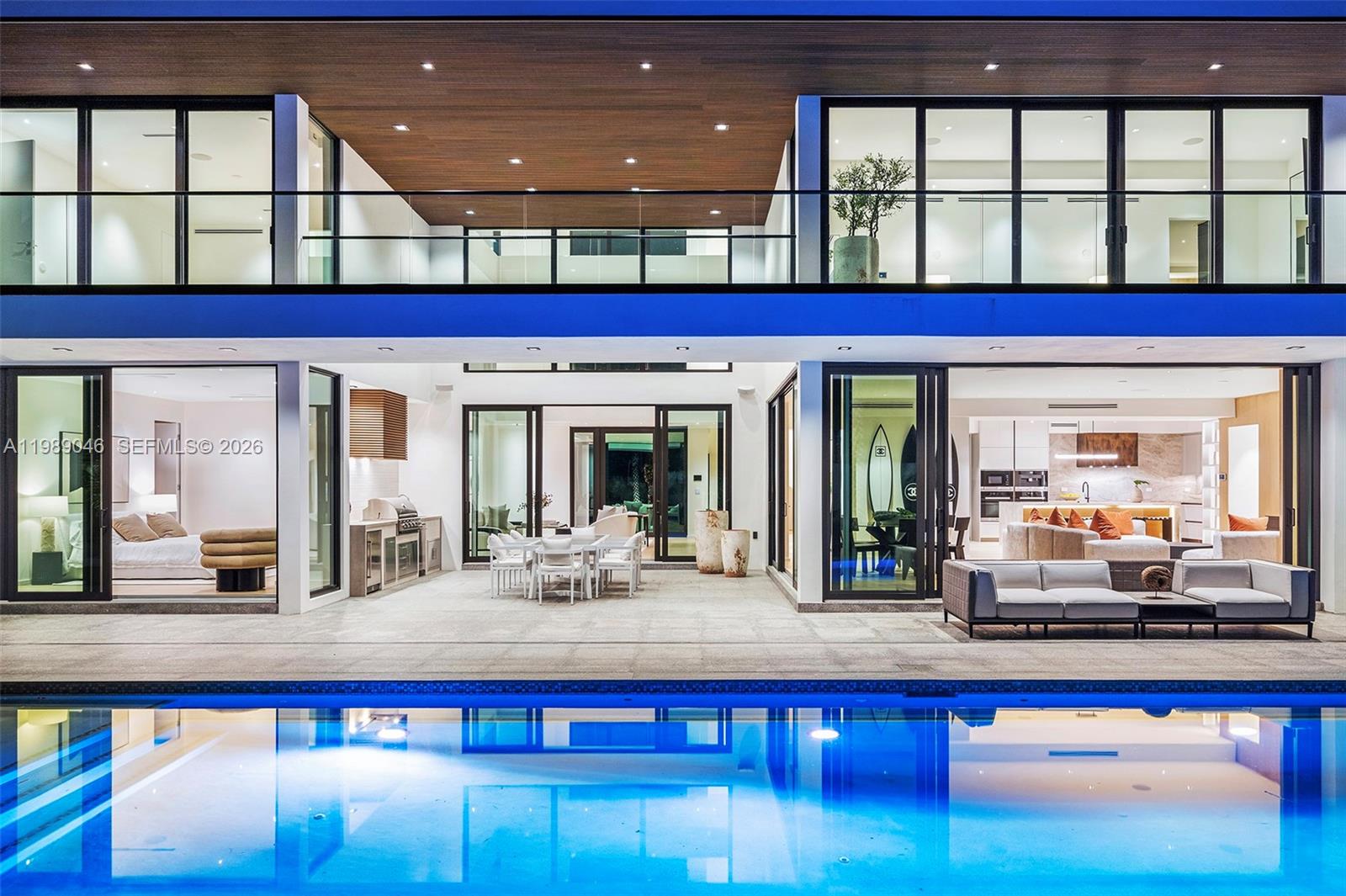 GOLDEN BEACH SEC C - Residential