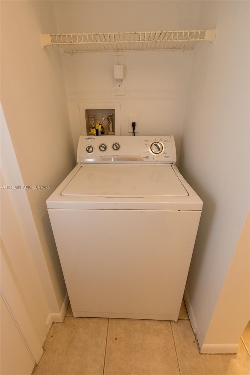 LA HACIENDA COUNTRY CLUB - Residential