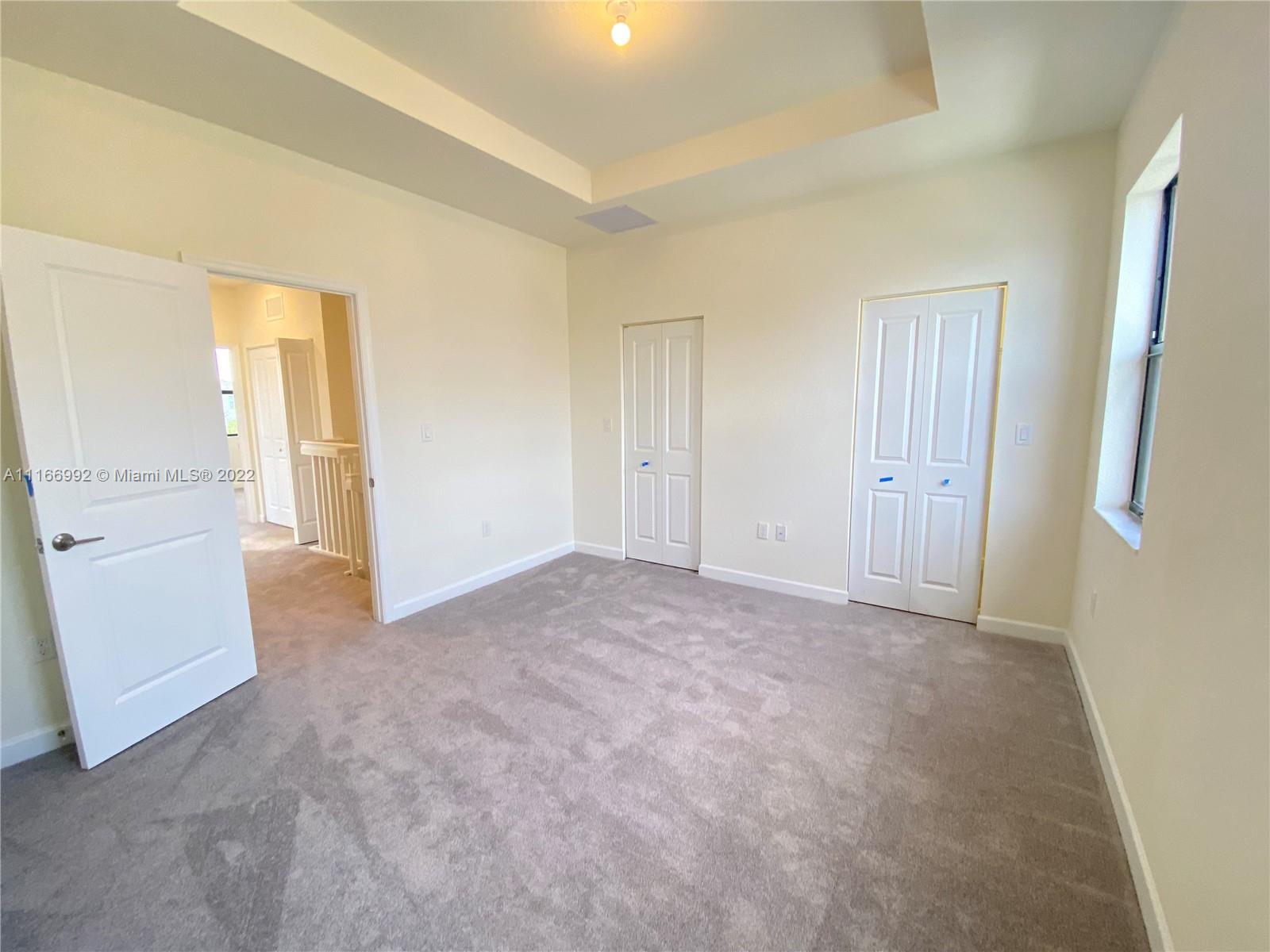 AQUABELLA NORTH REPLAT - Residential Lease